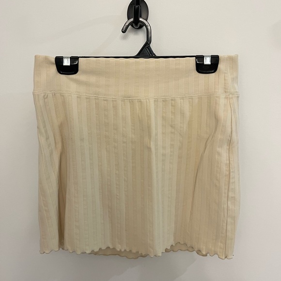 Aerie Mini Skirt Size L - Picture 1 of 2